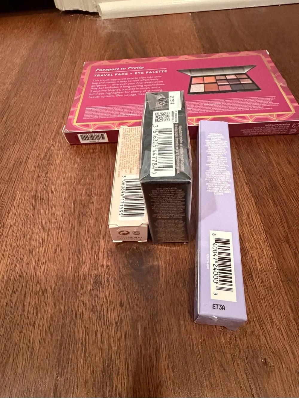 Laura Geller Eyeshadow Palette — Pink & Peach Shades